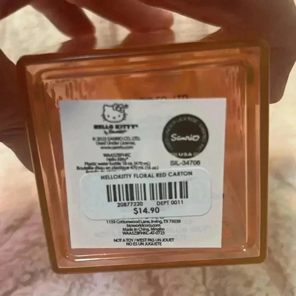 New Hello Kitty floral red carton - Picture 5 of 5